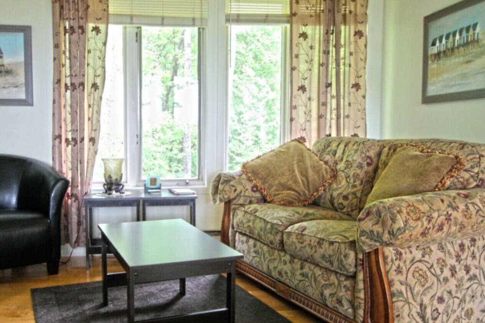 Photo of Livingroom in Saint-Nicolas