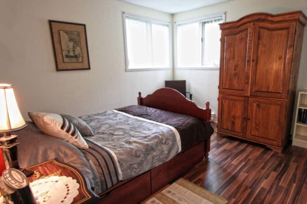 Photo of Bedroom in Saint-Nicolas
