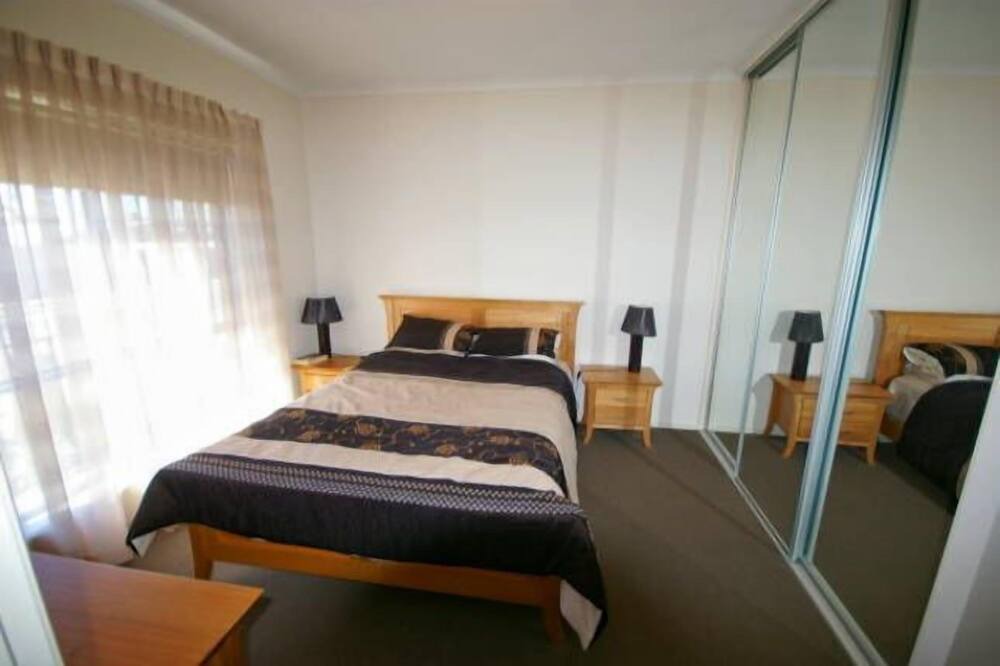 Photo of Bedroom in Largs North