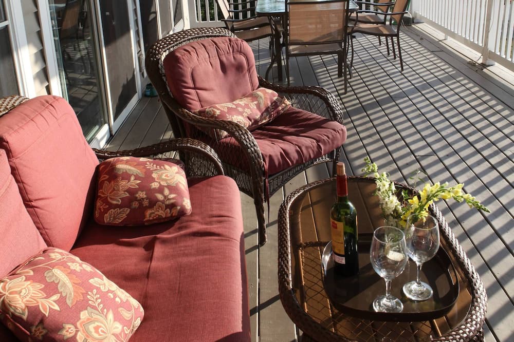 Photo of Patio Balcony in Town of Oswegatchie