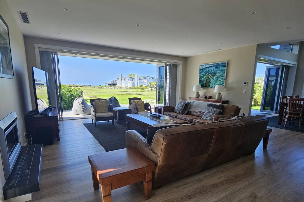 Photo of Livingroom in Omaha