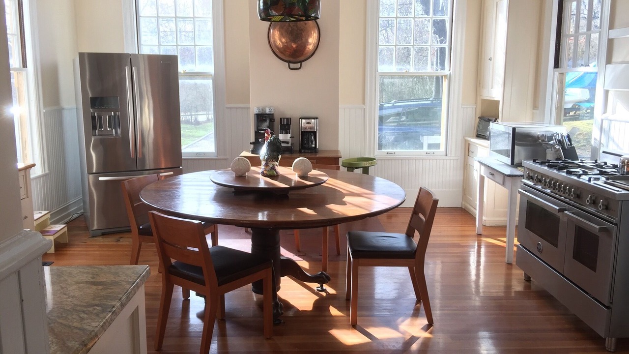 Photo of Livingroom in Jamestown