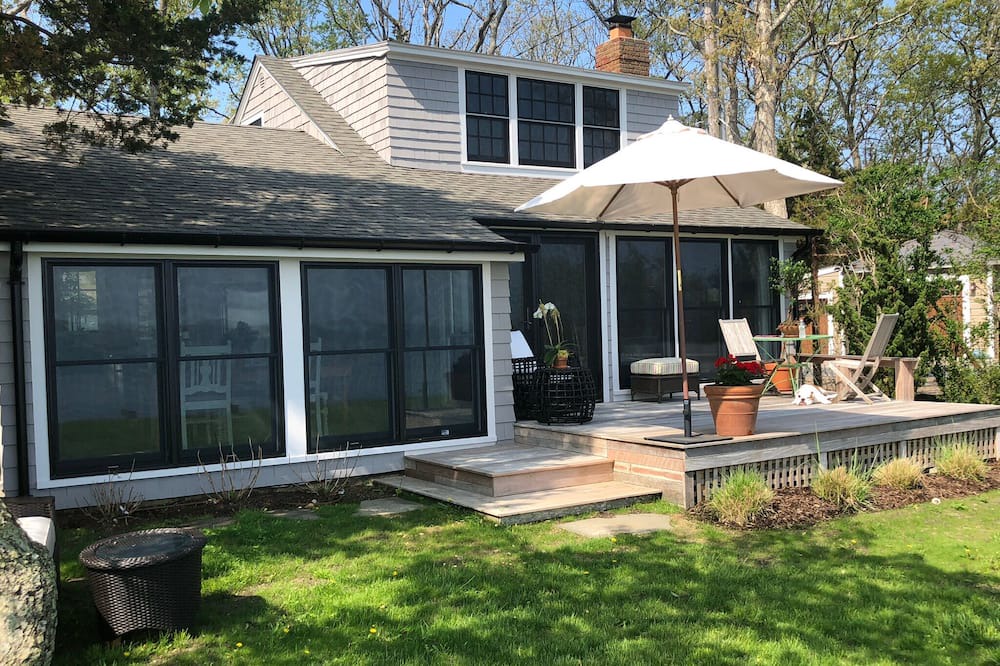 Photo of Patio Balcony in Noyack