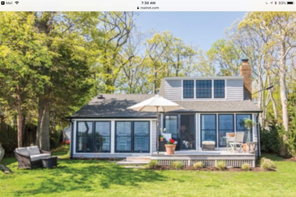 Photo of Others in Noyack