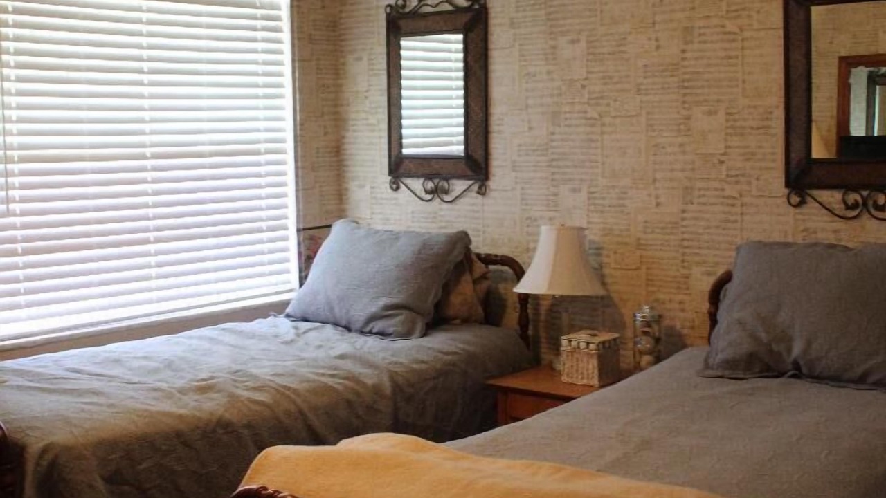 Photo of Others in Apollo Beach