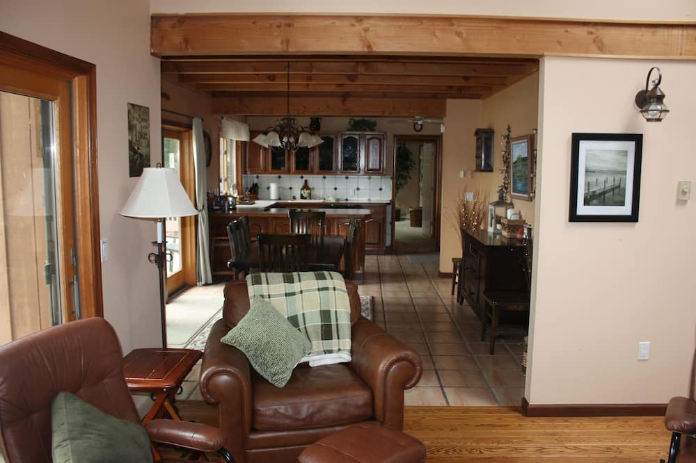 Photo of Livingroom in Lake Ariel