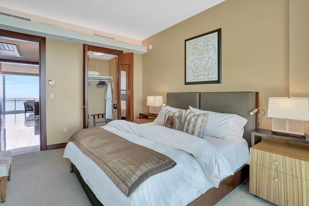 Photo of Bedroom in Bal Harbour