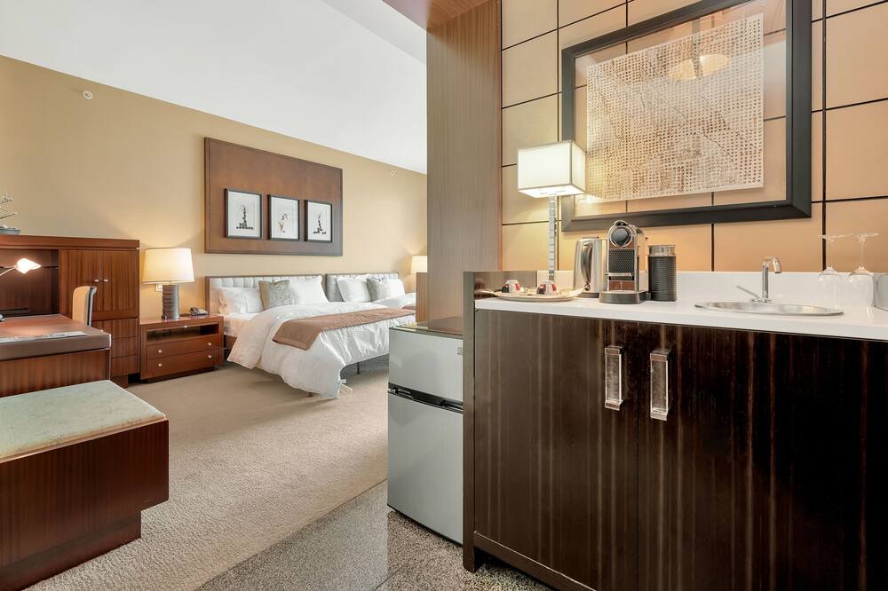 Photo of Bedroom in Bal Harbour