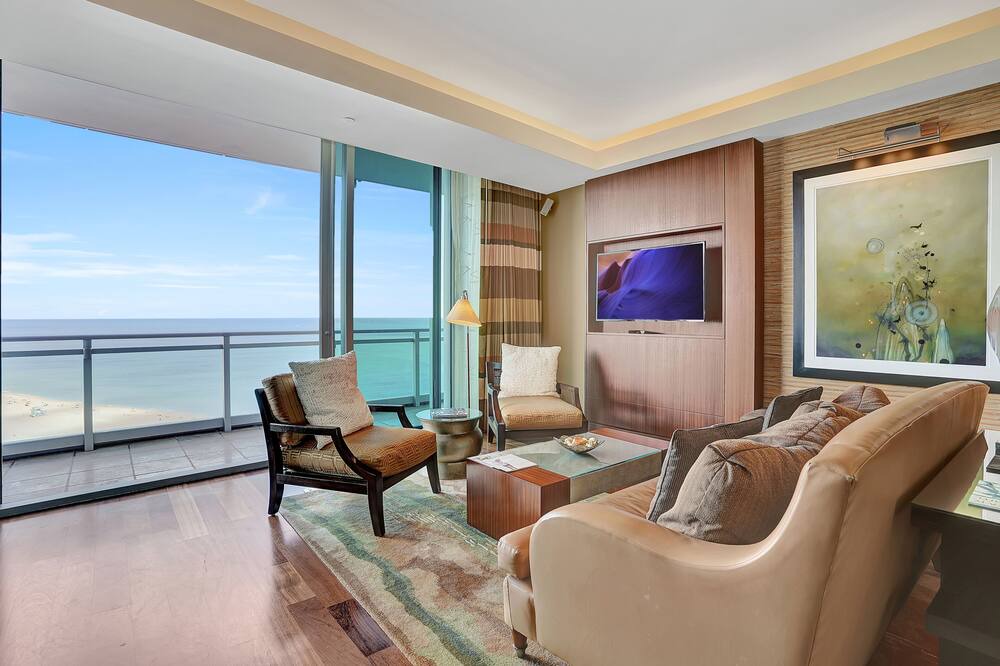 Photo of Livingroom in Bal Harbour