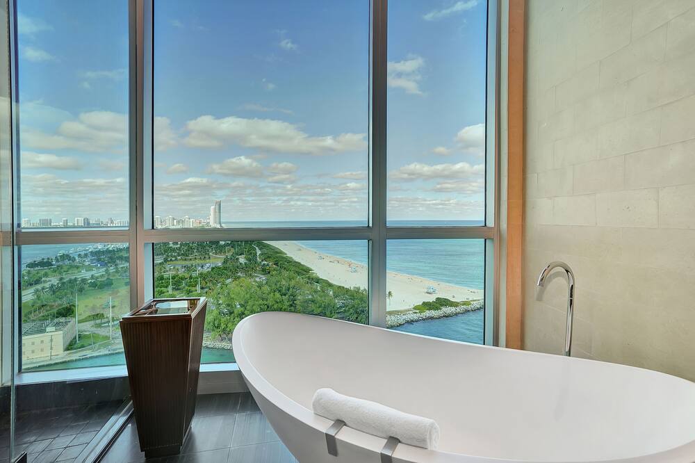 Photo of Bathroom in Bal Harbour