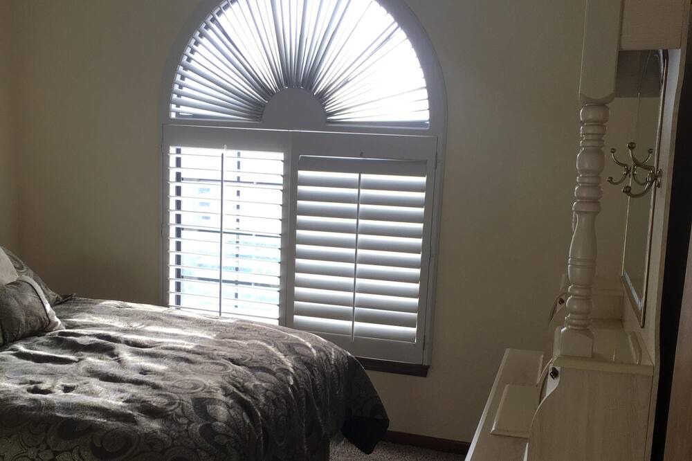 Photo of Bedroom in Biggs Field