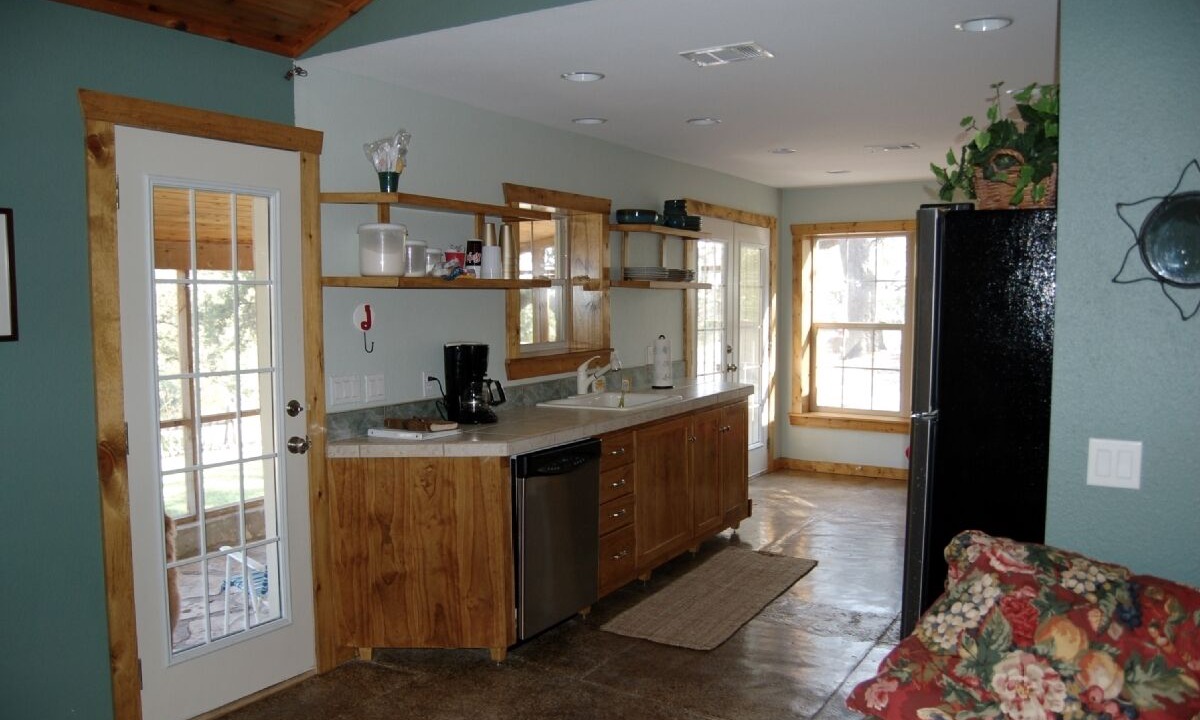Photo of Kitchen in Circle J Ranch Lakeside