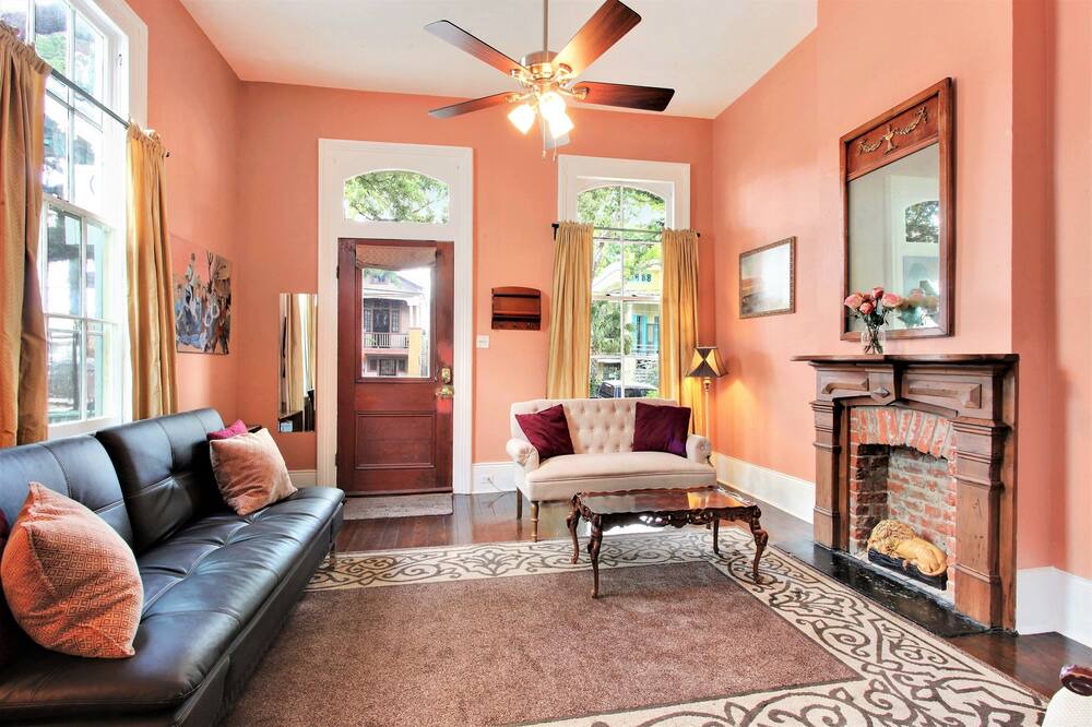 Photo of Livingroom in Faubourg Delassize