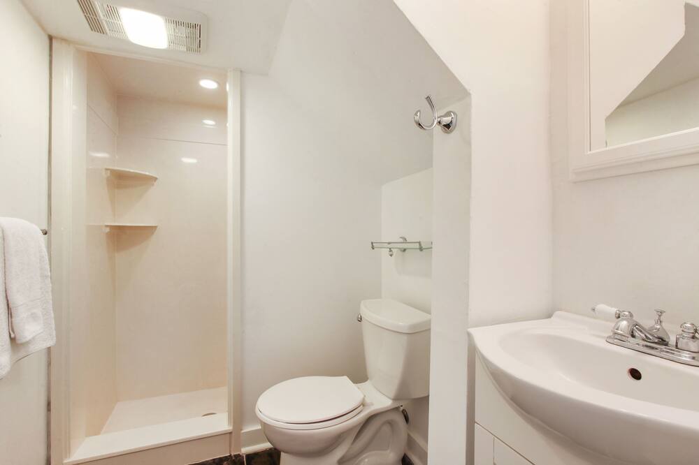 Photo of Bathroom in Faubourg Delassize