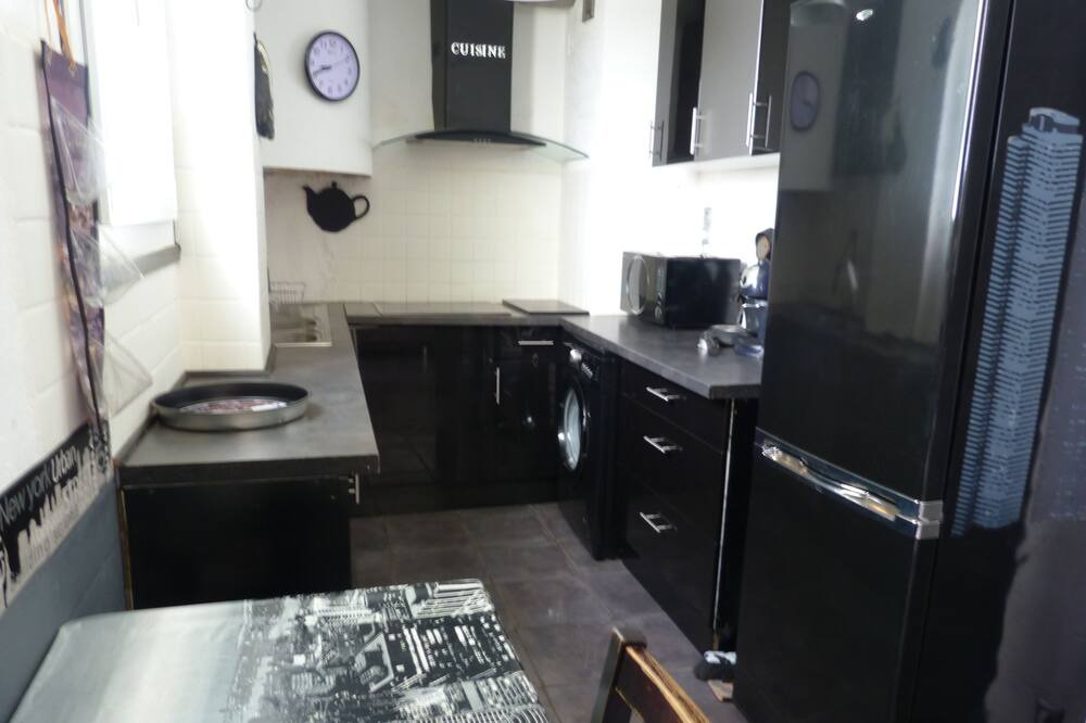 Photo of Kitchen in La Jetee