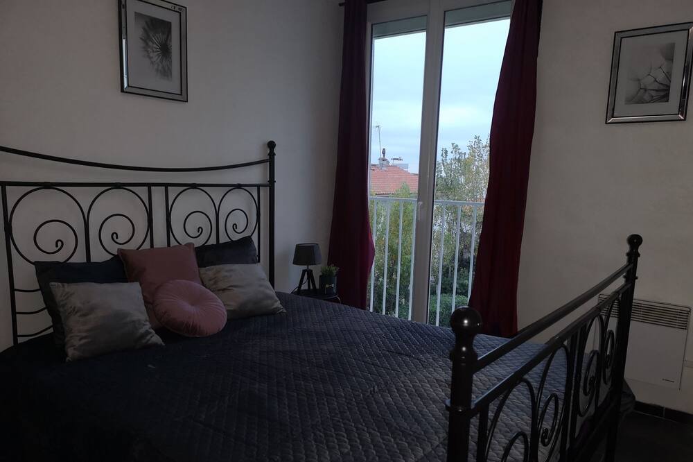 Photo of Bedroom in La Jetee