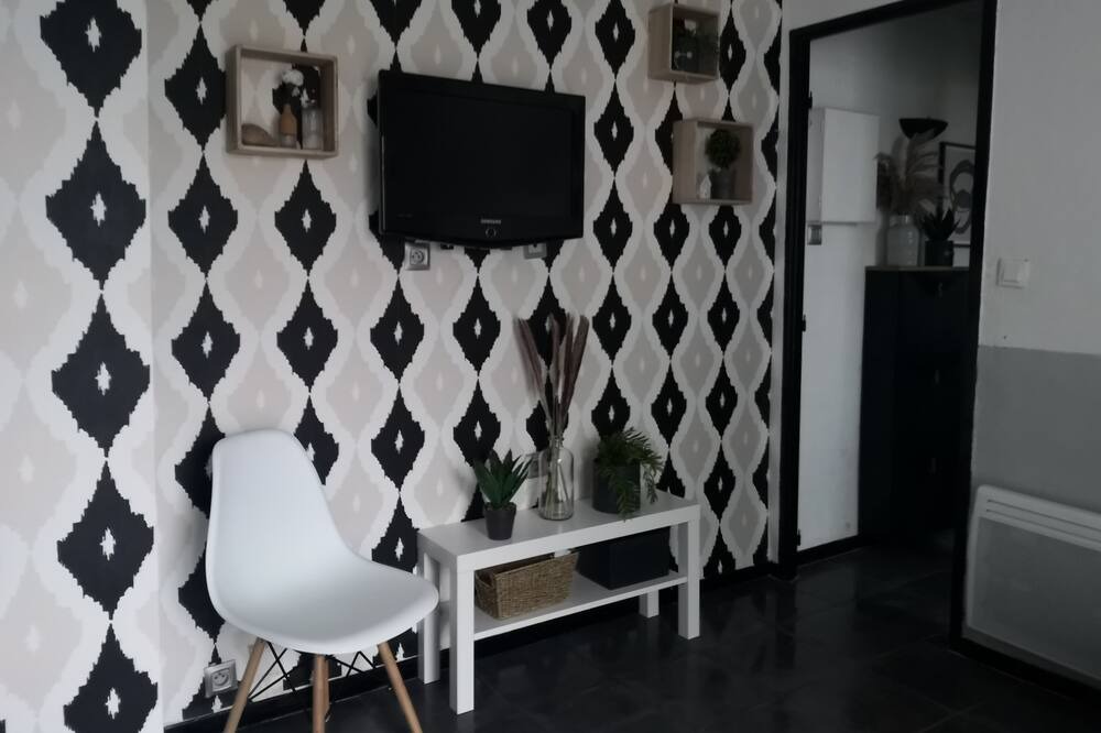 Photo of Others in La Jetee