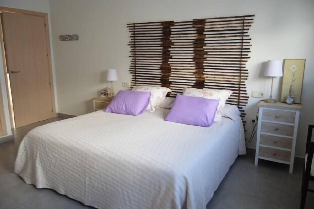 Photo of Bedroom in Olias del Rey