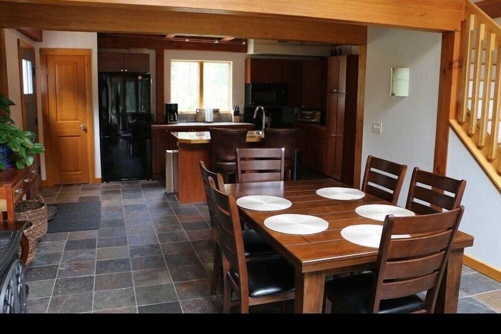 Photo of Kitchen in Minturn