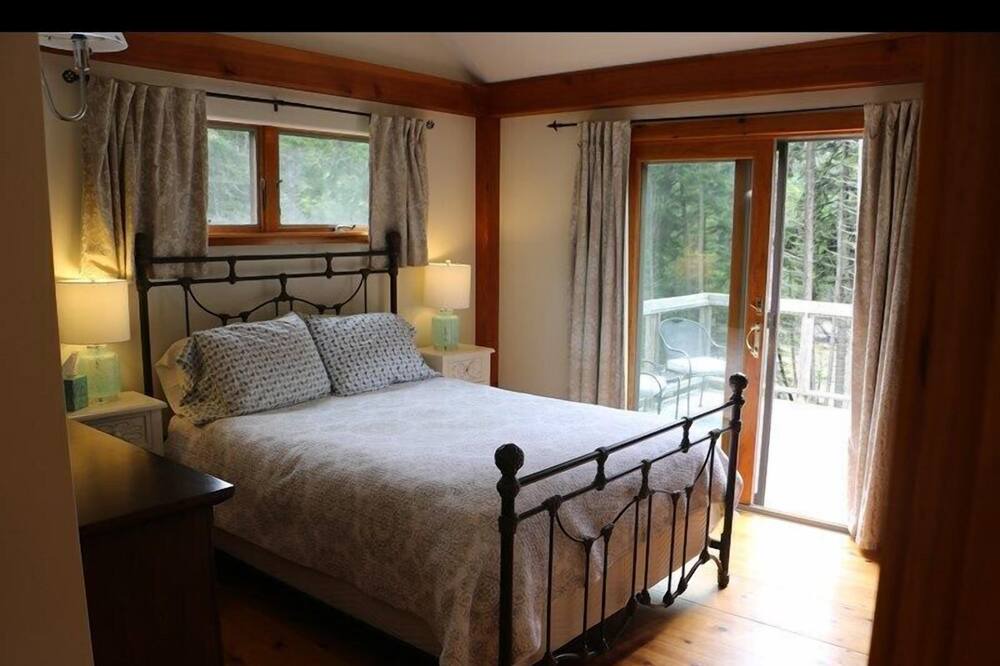 Photo of Bedroom in Minturn