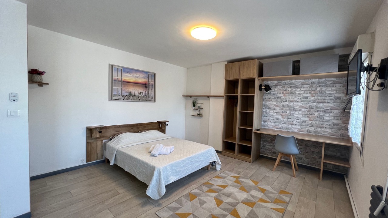 Photo of Bedroom in Downtown Le Havre