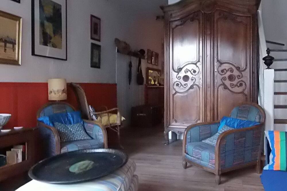Photo of Livingroom in Peyriac-de-Mer