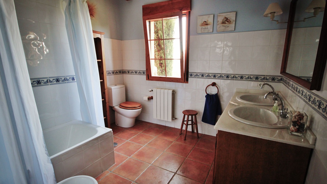 Photo of Bathroom in Ciruelos de Cervera