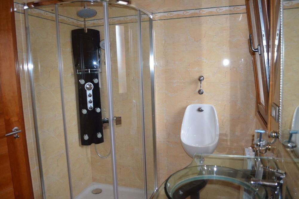 Photo of Bathroom in Somo