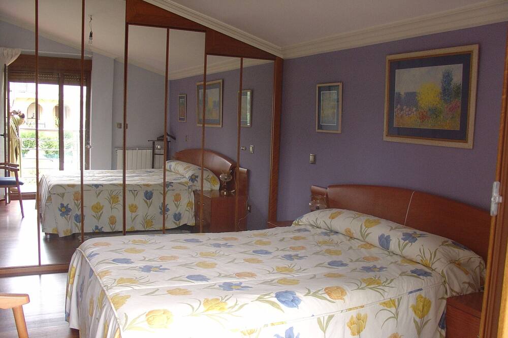 Photo of Bedroom in Somo