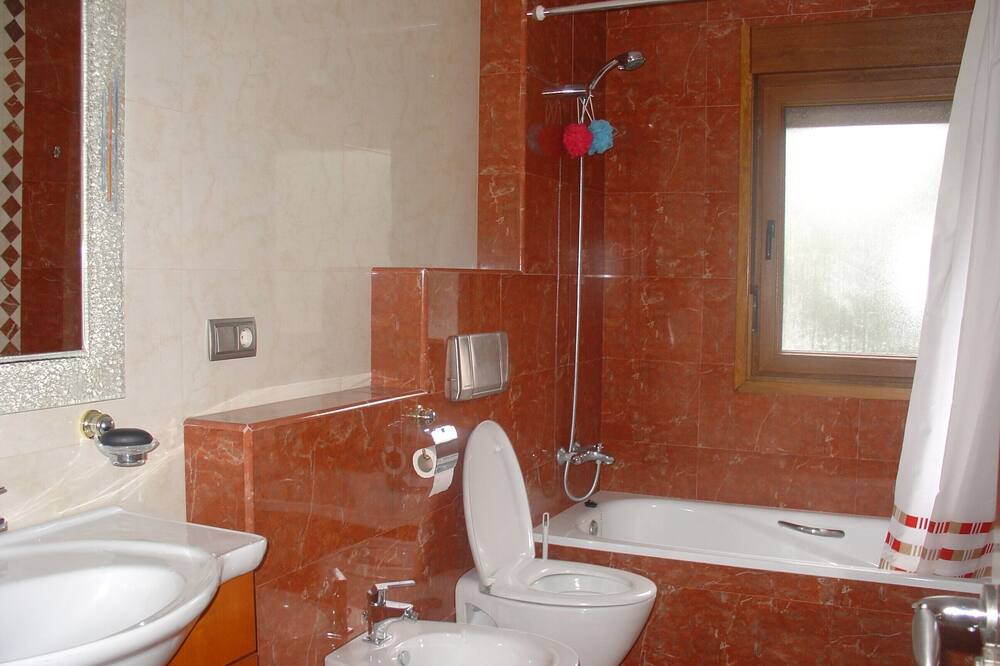 Photo of Bathroom in Somo