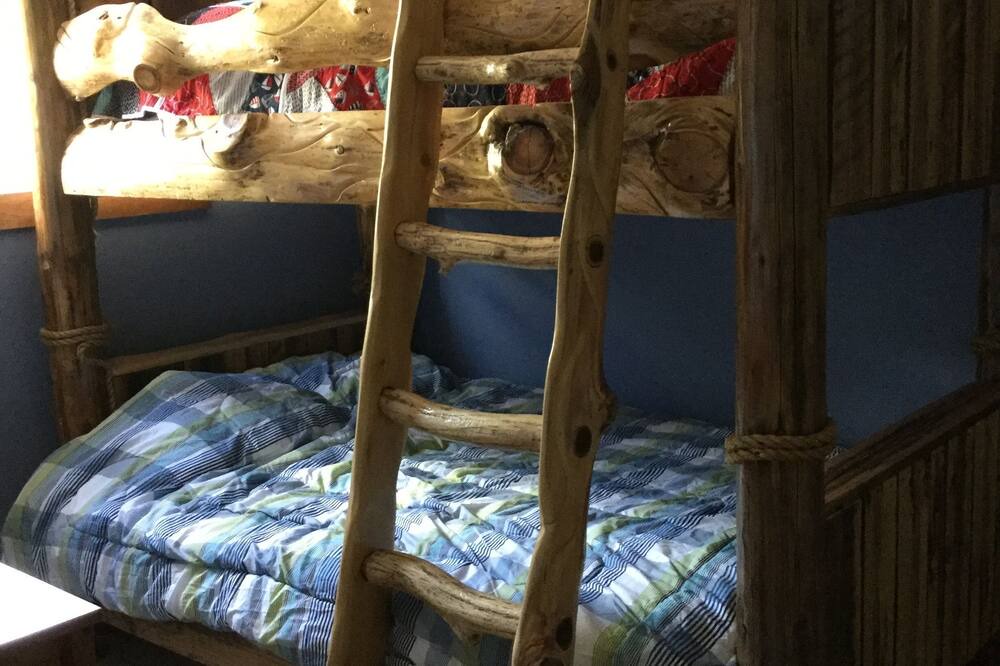 Photo of Bedroom in Ingonish Beach