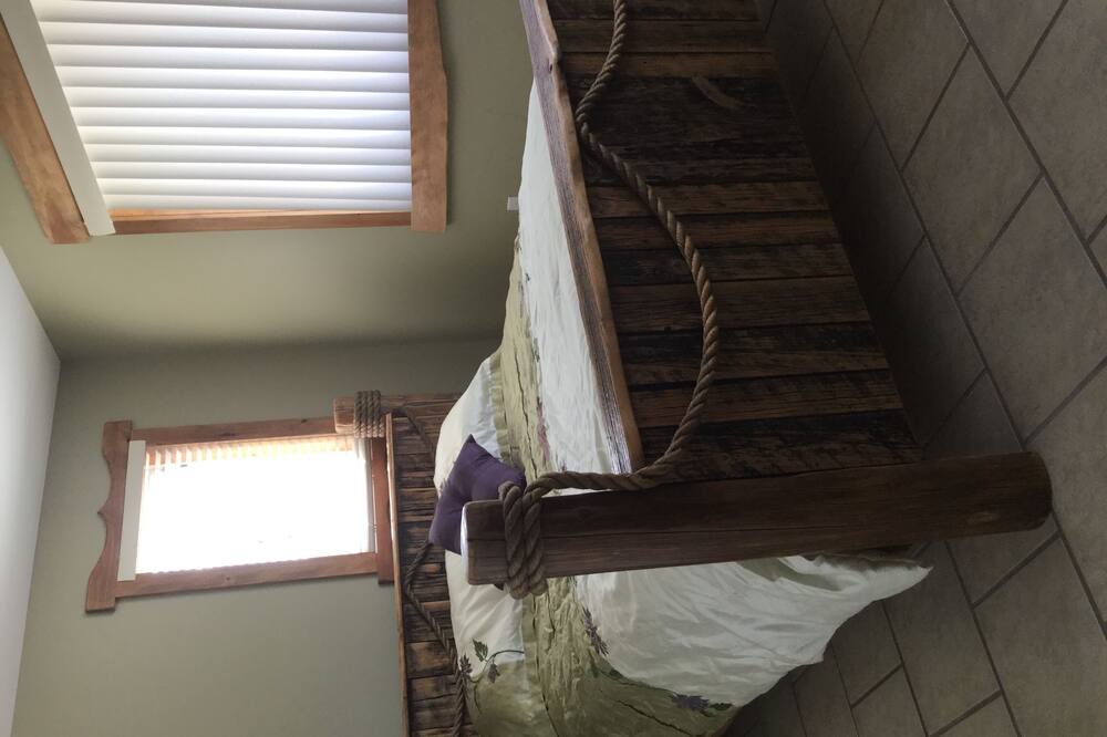 Photo of Bedroom in Ingonish Beach