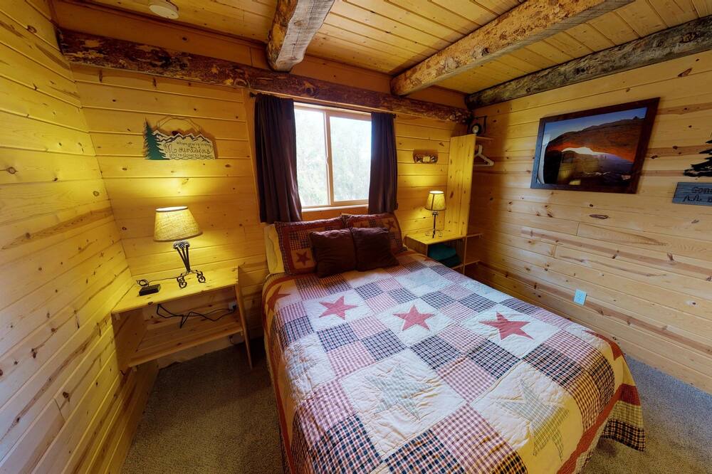 Photo of Bedroom in Monticello