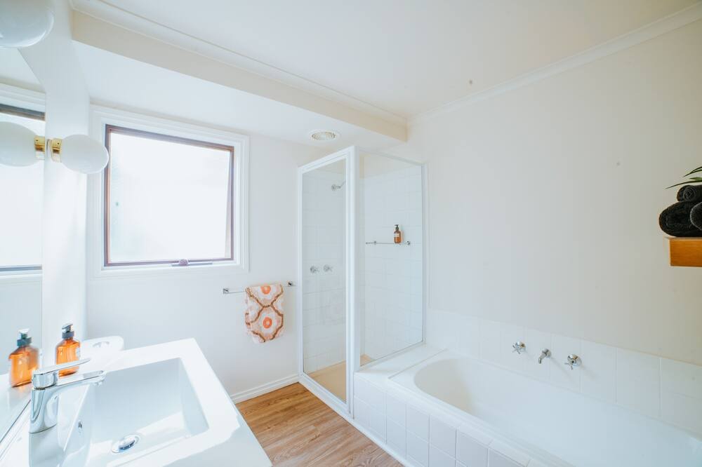 Photo of Bathroom in Jamieson