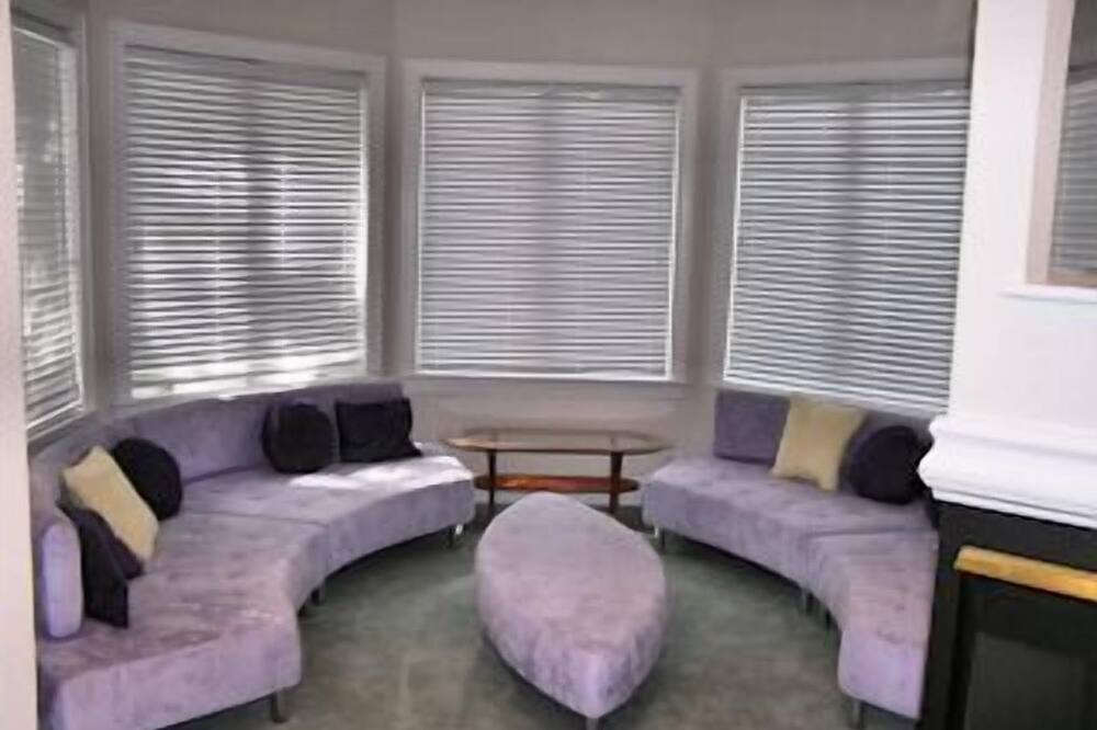 Photo of Others in Bay Ridge