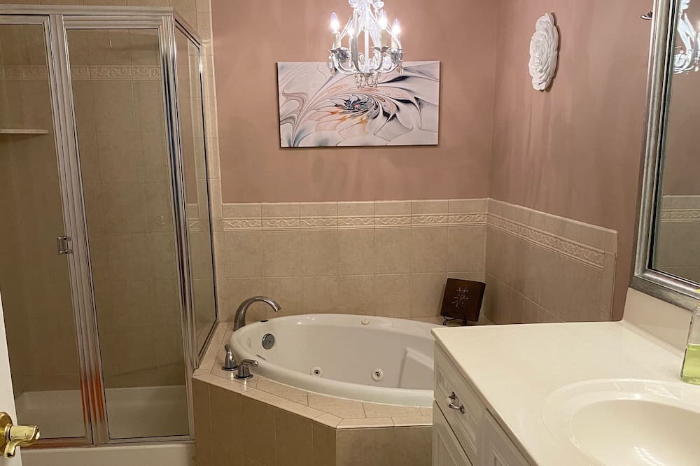 Photo of Bathroom in Crisfield