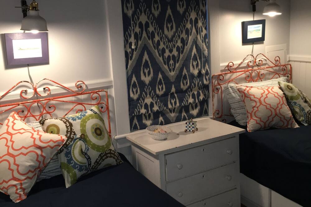 Photo of Bedroom in Ocean Beach