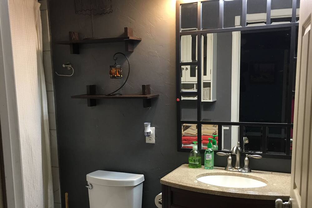 Photo of Bathroom in Longtown