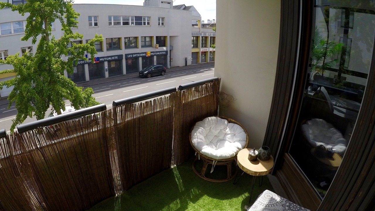 Photo of Patio Balcony in Pont Rousseau