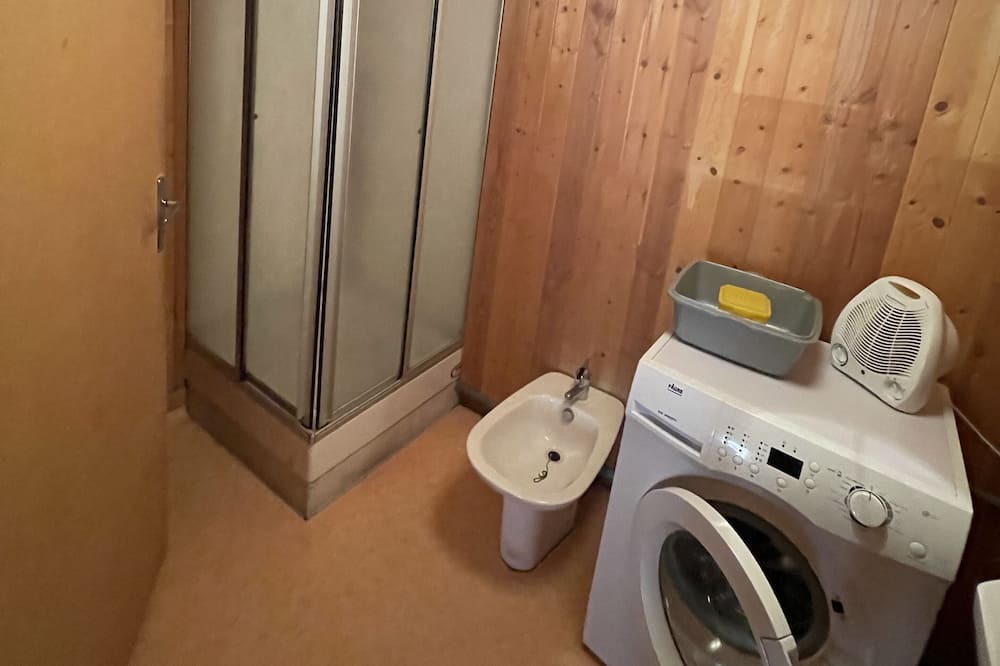 Photo of Bathroom in Barcelonnette