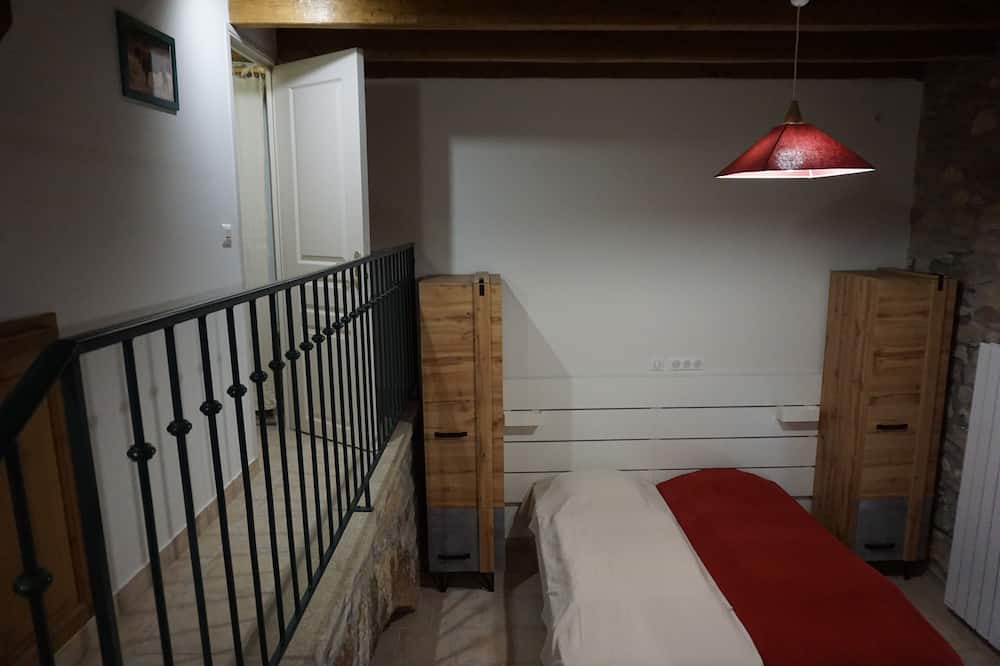 Photo of Bedroom in Camps-Saint-Mathurin-Leobazel