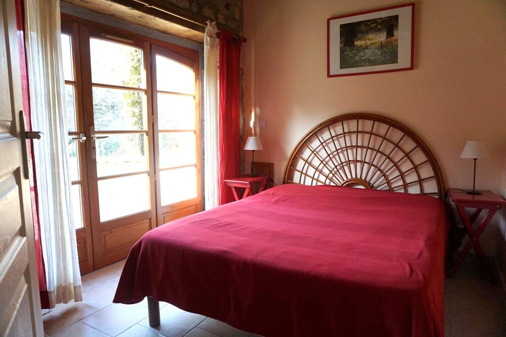 Photo of Bedroom in Camps-Saint-Mathurin-Leobazel