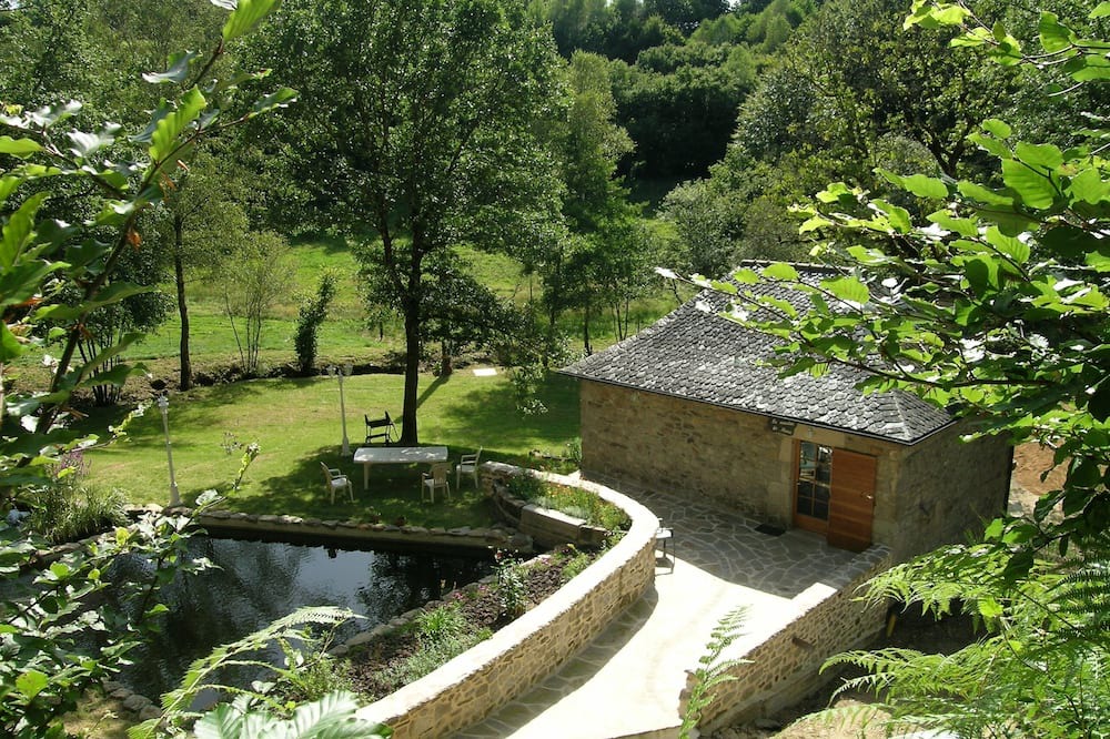 Photo of Outdoor in Camps-Saint-Mathurin-Leobazel