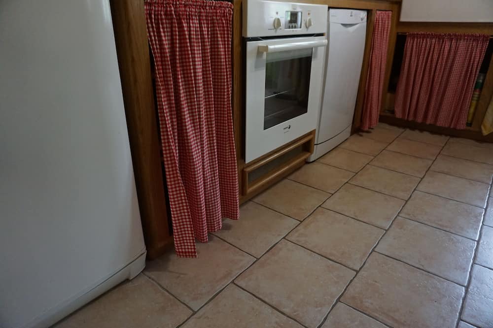 Photo of Others in Camps-Saint-Mathurin-Leobazel