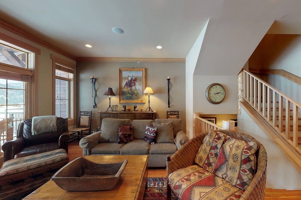 Photo of Others in Big Sky Meadow Village