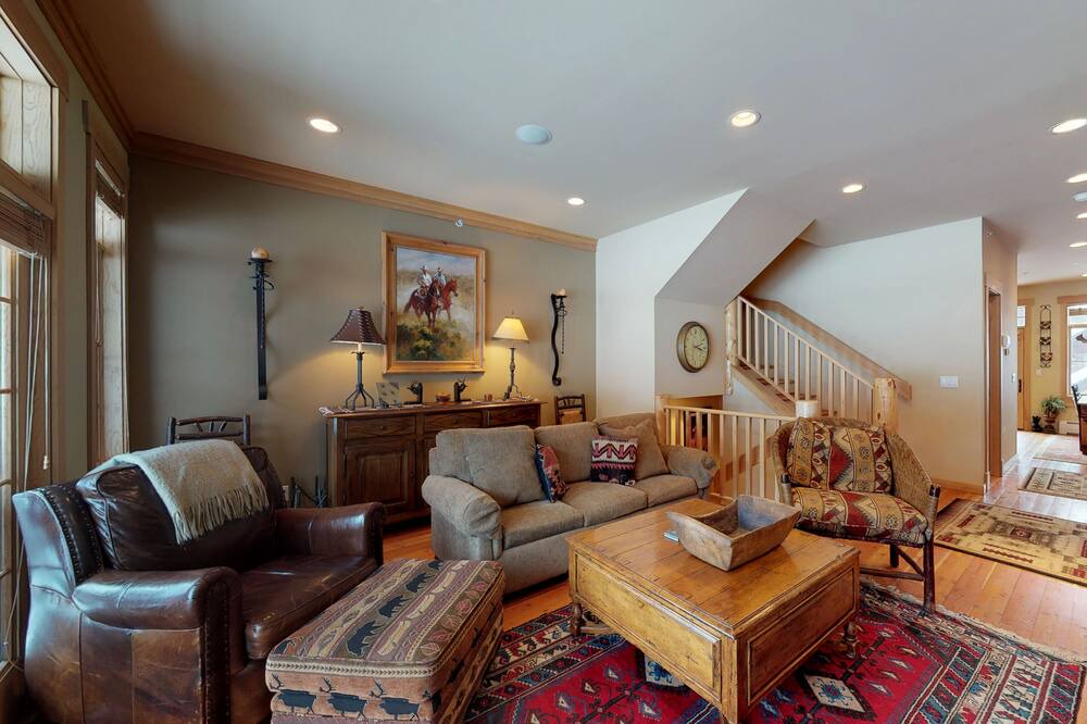 Photo of Others in Big Sky Meadow Village