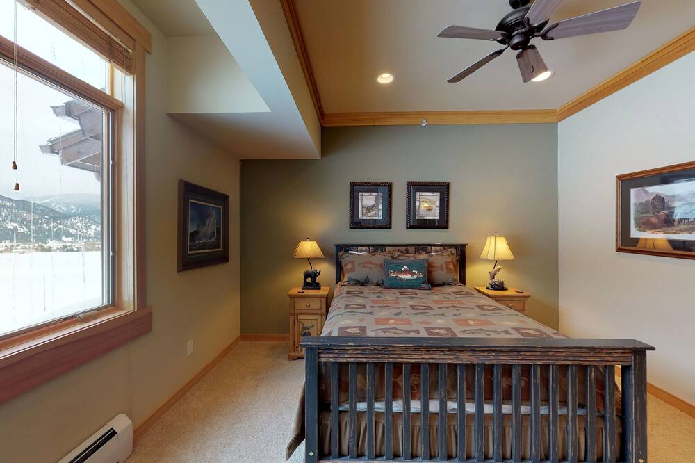 Photo of Others in Big Sky Meadow Village