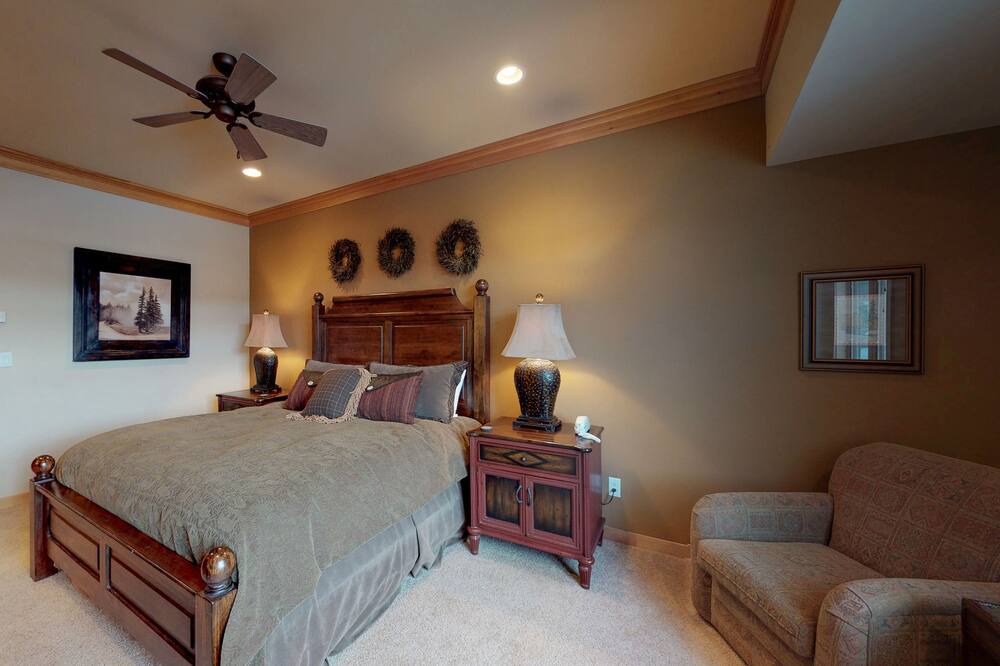 Photo of Others in Big Sky Meadow Village