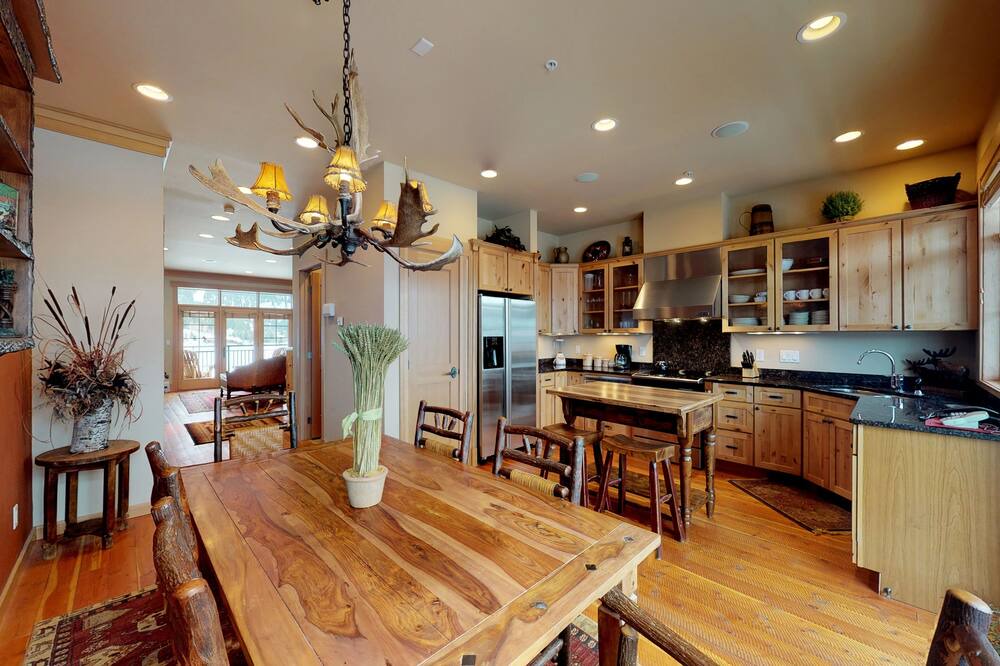 Photo of Others in Big Sky Meadow Village