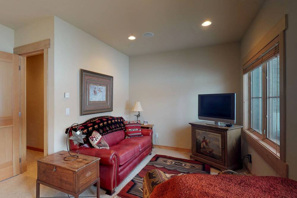 Photo of Others in Big Sky Meadow Village